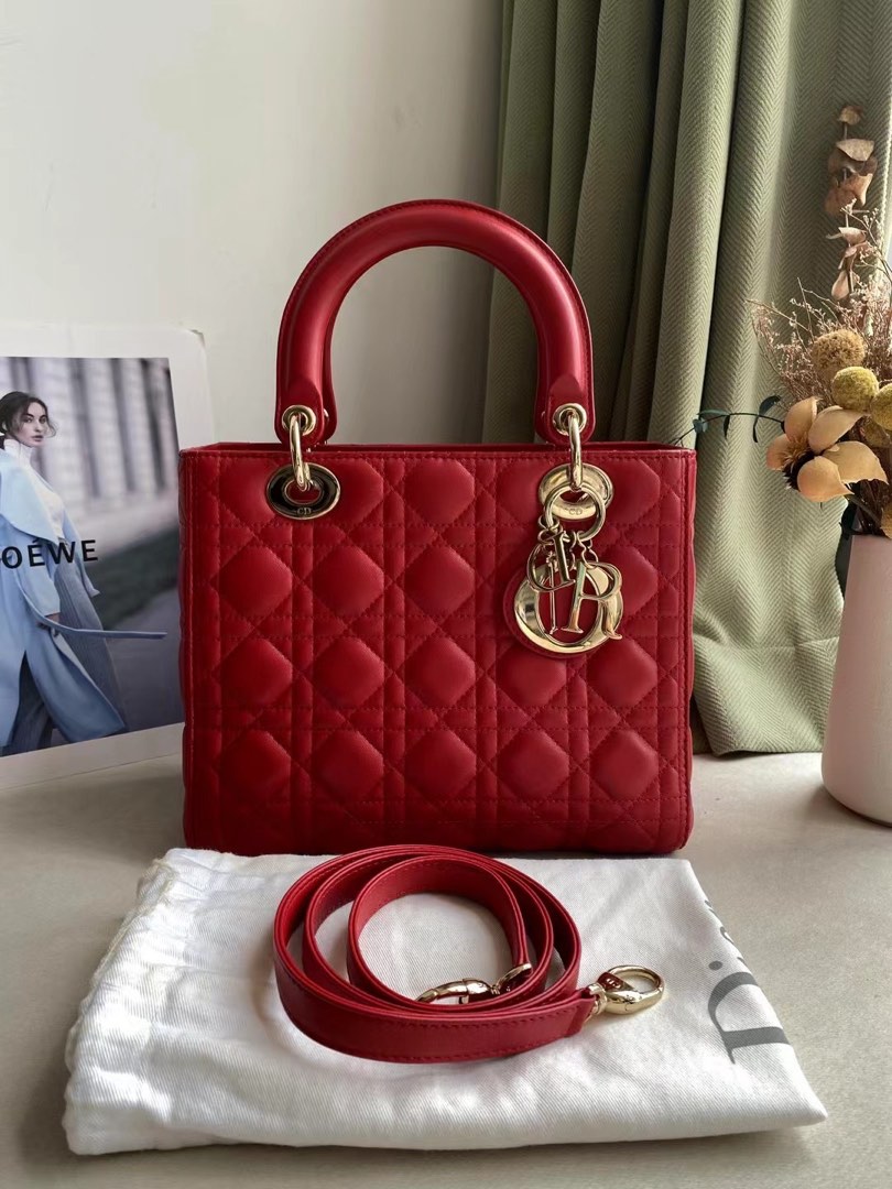 Lady dior medium red store
