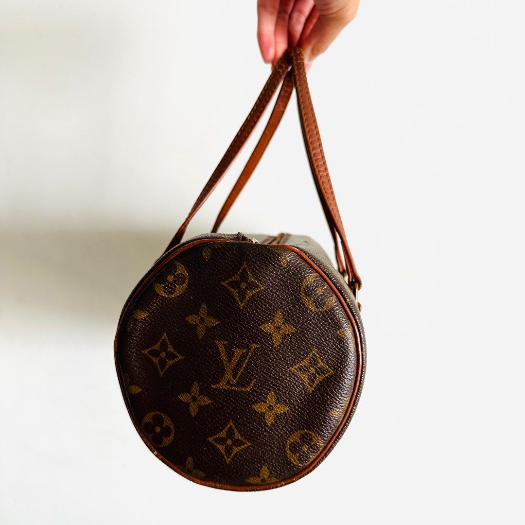 LIKE NEW 😉 Louis Vuitton LV Monogram Logo GHW Roller Papillon 26