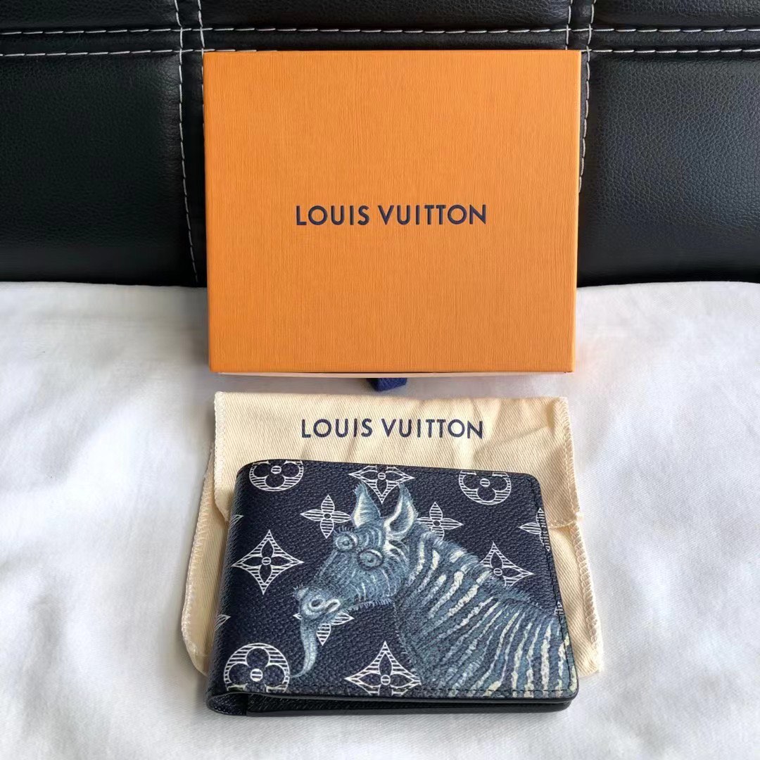 Charlie, Sneaker Ramah Lingkungan Pertama Kreasi Louis Vuitton Halaman all  - Kompas.com