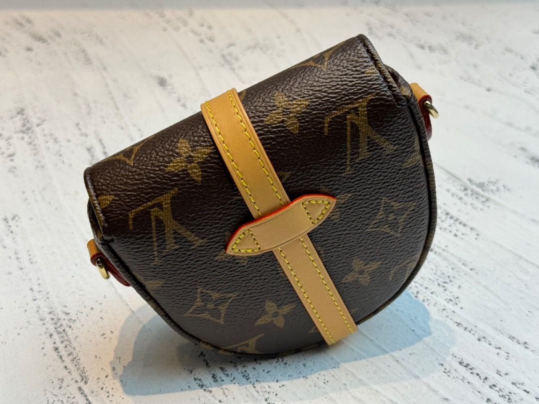 LV Micro Chantilly Vintage Bag, Women's Fashion, Bags & Wallets, Cross-body  Bags on Carousell