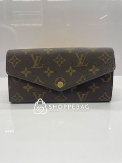 Louis Vuitton Zoe Wallet Pink - $379 (32% Off Retail) - From Marina