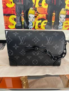 LV x YK Steamer Wearable Wallet Monogram Eclipse - Bags M81935