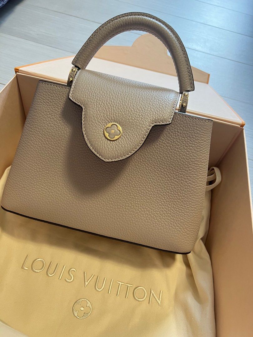 New Louis Vuitton Inspired Capucines BB showing, What's In My New Bag And  Bag Size Comparisons 