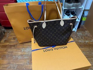 Louis Vuitton Neverfull MM with initials, Luxury, Bags & Wallets on  Carousell