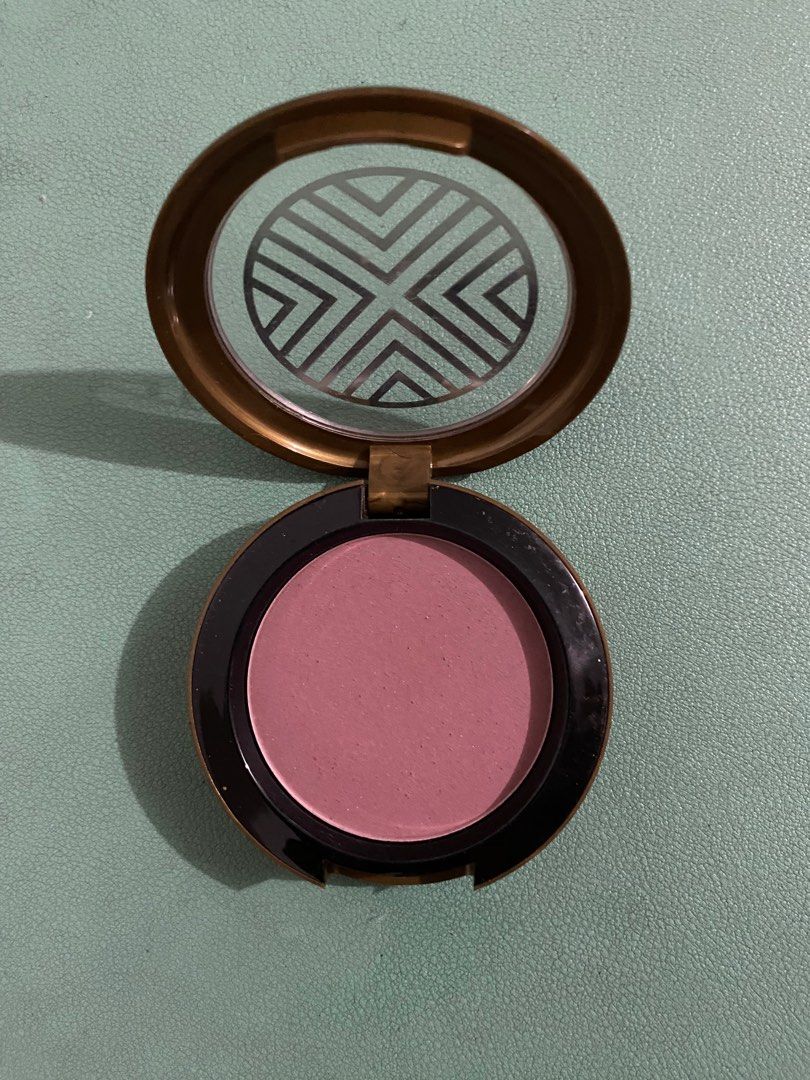 MAC Powder Blush On a Mission (Category: Makeup) located in Quezon City. Submitted by greenery01 (Listing ID 1261038505, Image 2). Description: swatched only.