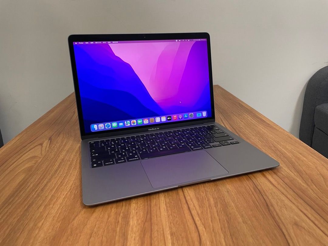 2020 APPLE MacBook Air 8GB 充放電23回-