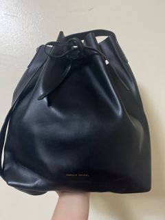 Used] Mansur Gavriel Large Tote Black, Women's Fashion, Bags & Wallets, Tote  Bags on Carousell