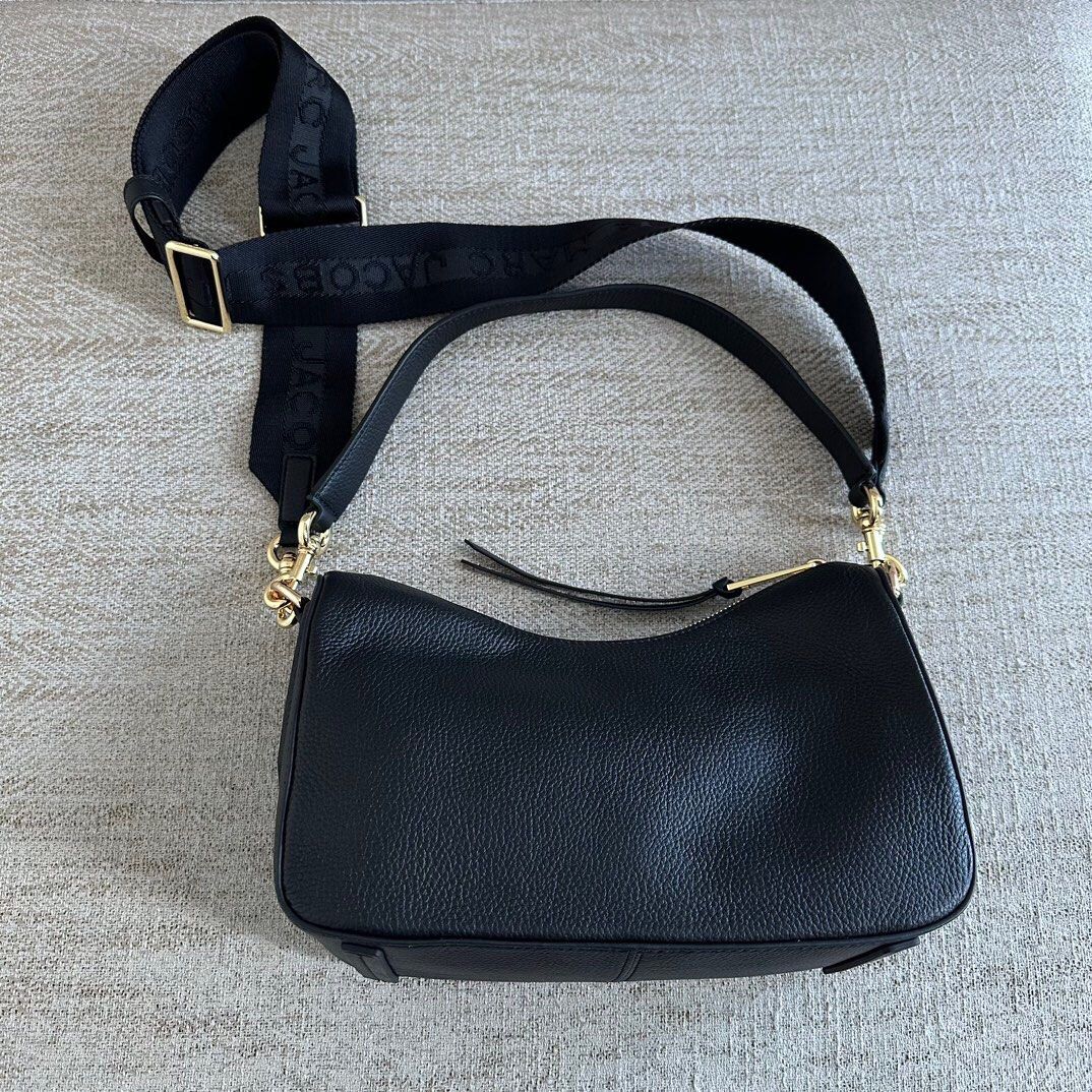 Marc jacobs 2024 black leather purse