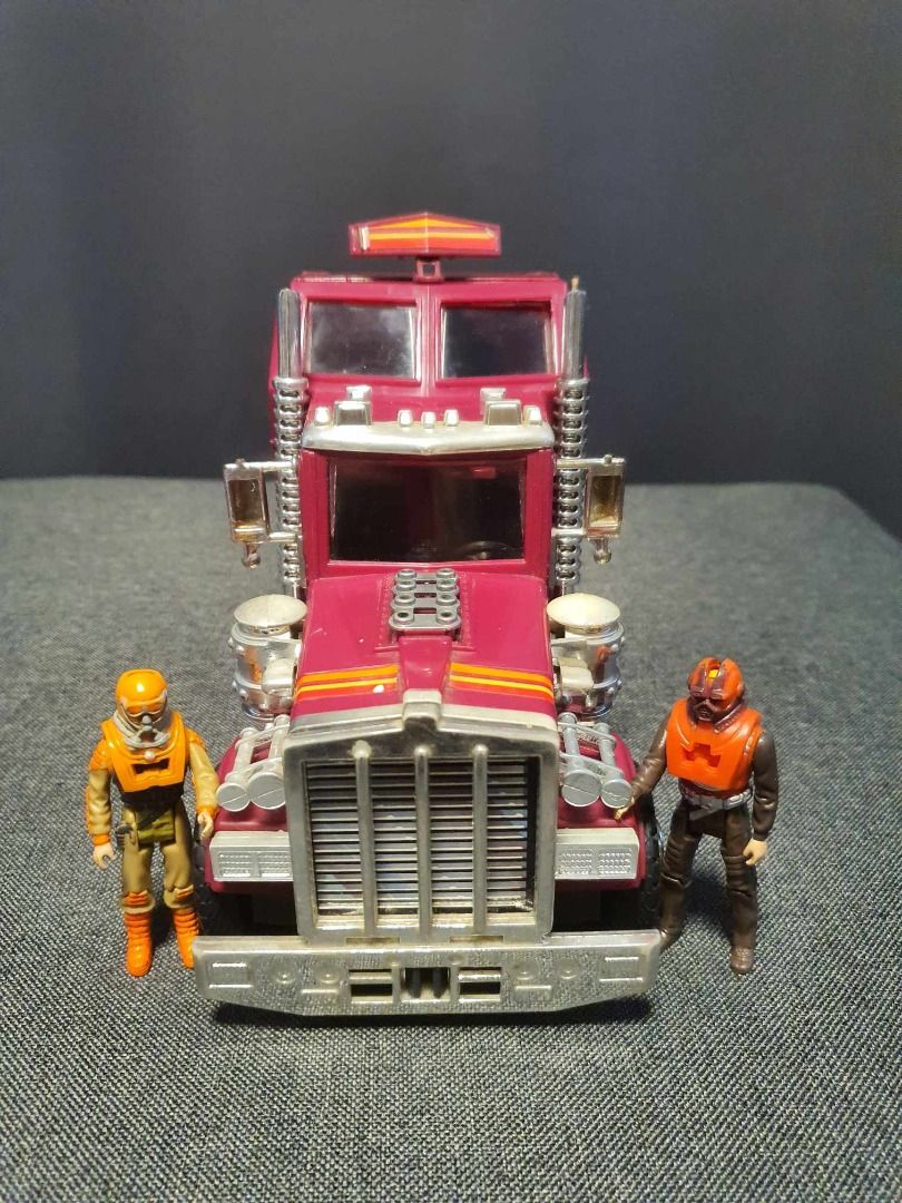M.A.S.K Kenner Mask 1985 Rhino with Matt Trakker and Bruce Sato ...