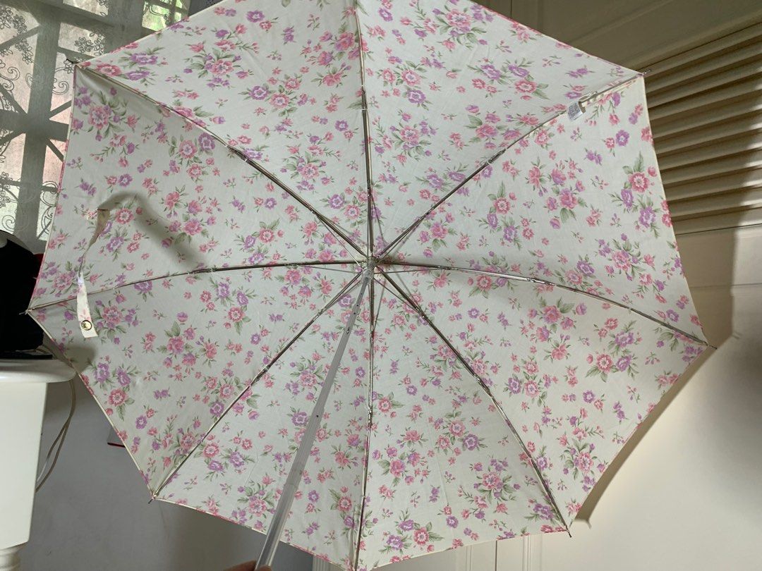 Metrocity floral parasol (Category: Umbrellas) located in Angeles City. Submitted by seol1108 (Listing ID 1261025577, Image 3). Description: Authentic Metrocity. Used once and kept only. Good condition..