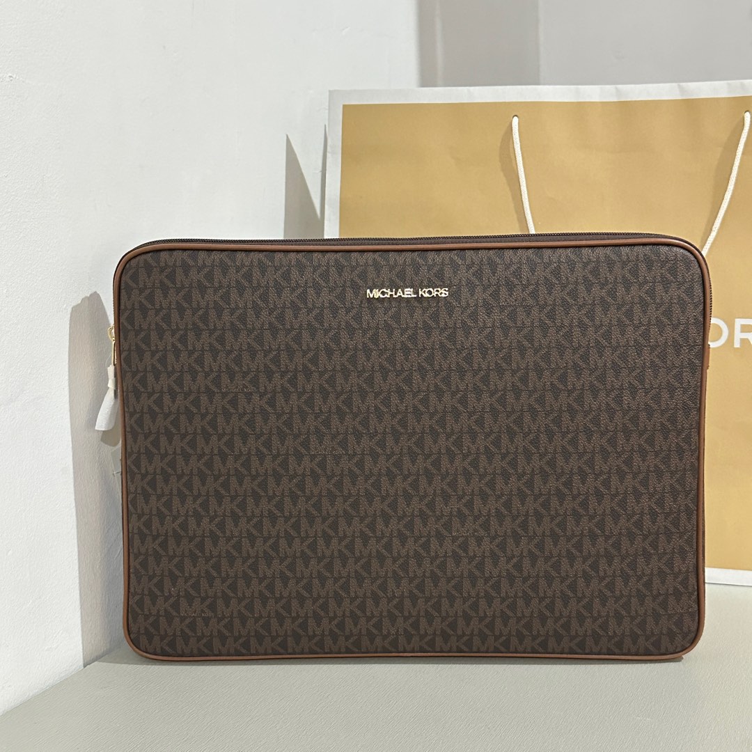 Michael kors shop 15 laptop bag
