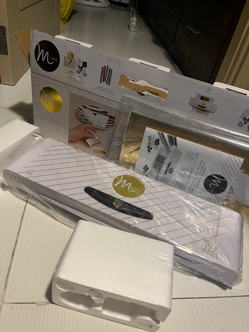 Minc Foil Applicator foiling machine, Hobbies & Toys, Stationary