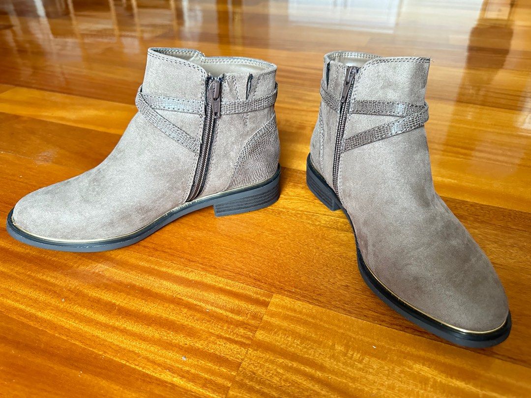 M&s outlet boots 218