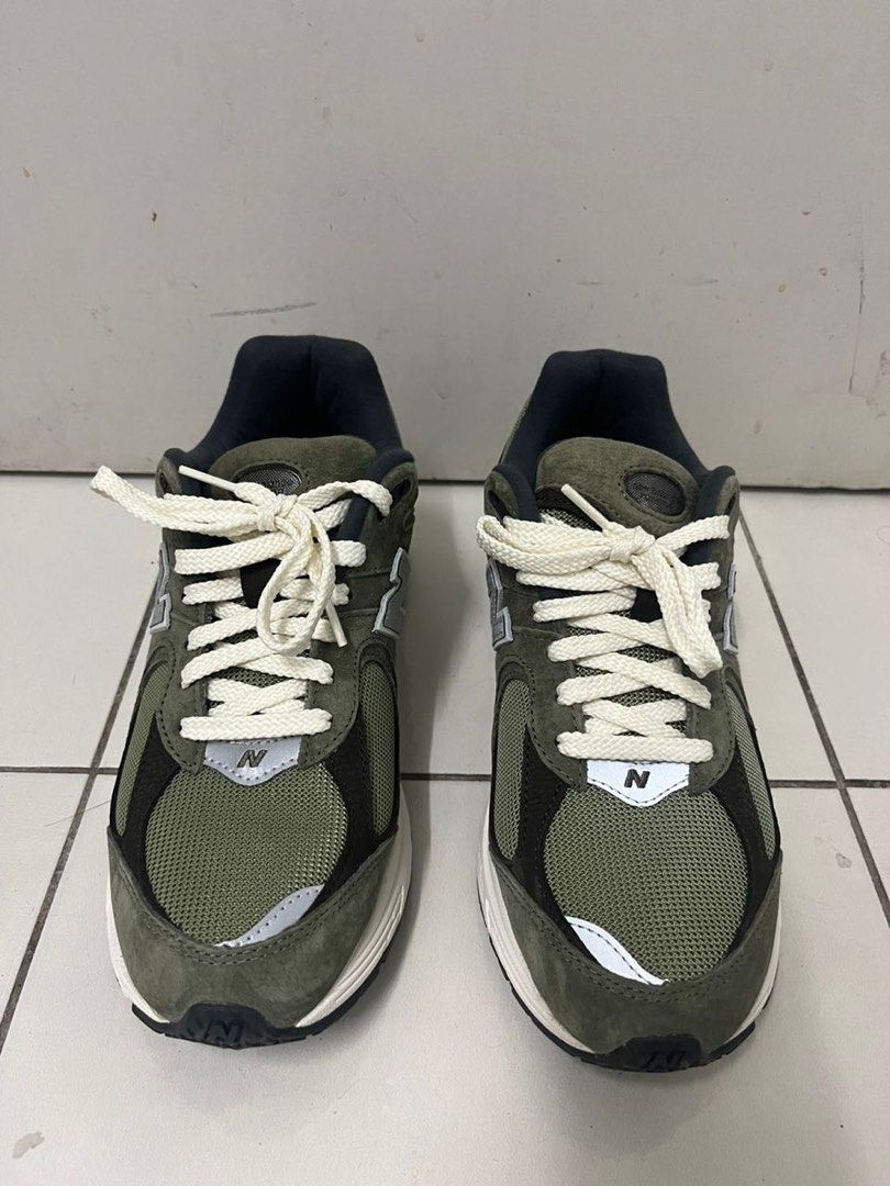 New balance top 24 olive green