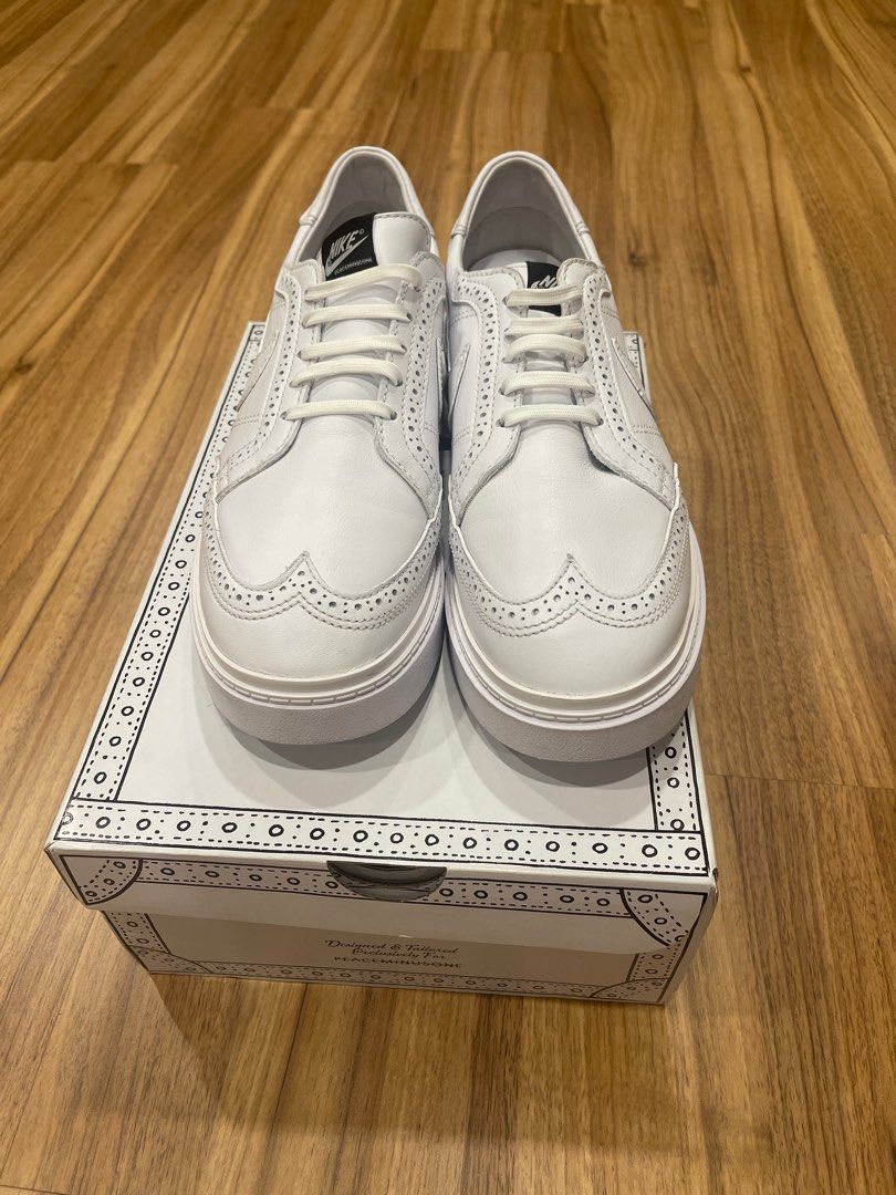 Nike top white loafers