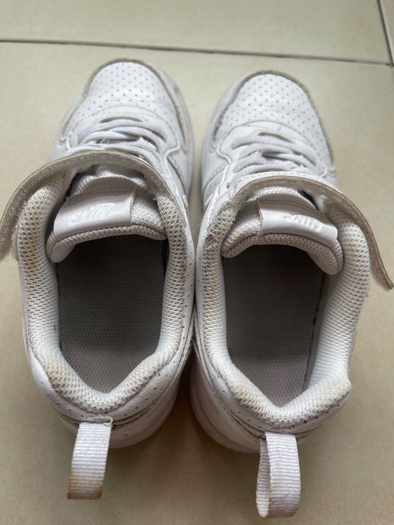 White nike trainers for kids hot sale