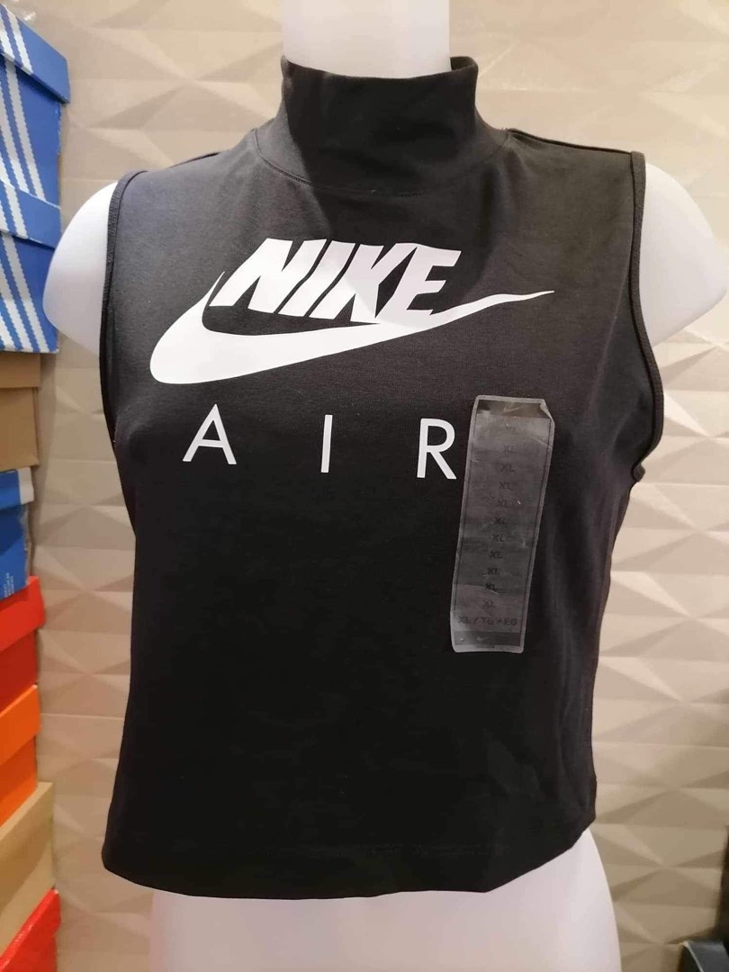 Nike top, Women's Fashion, Tops, Others Tops on Carousell