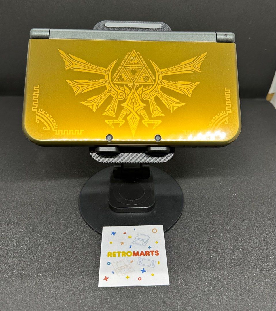 Nintendo New 3DS XL Legend of Zelda Hyrule Edition (IPS Top Screen