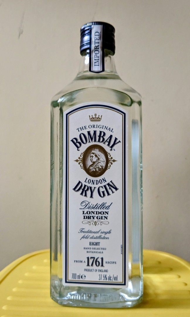 Gin, New and Carousell & Drinks, Bombay Original Dry Alcoholic Beverages Food London on 700ml, vol. 37.5% unopened.,