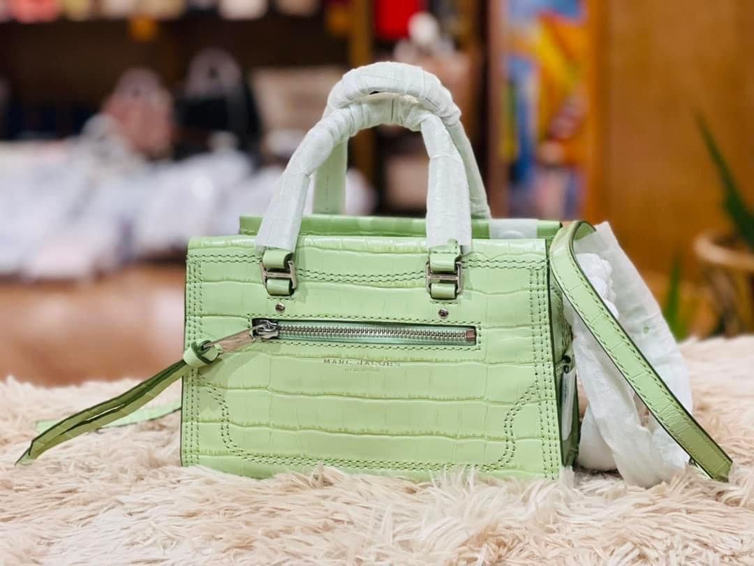 Marc jacobs hotsell pear review