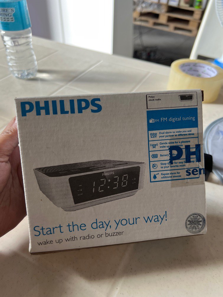 Philips clock radio FM Digital tuning, Audio, Portable Music Players on