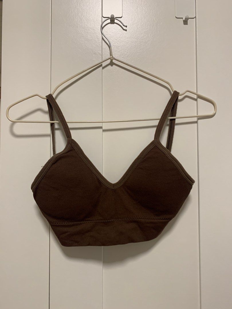 preloved] shopee sports bra (TAKE ALL), Women's Fashion, Undergarments &  Loungewear on Carousell