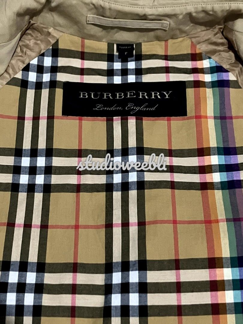 Burberry jacket hot sale rainbow