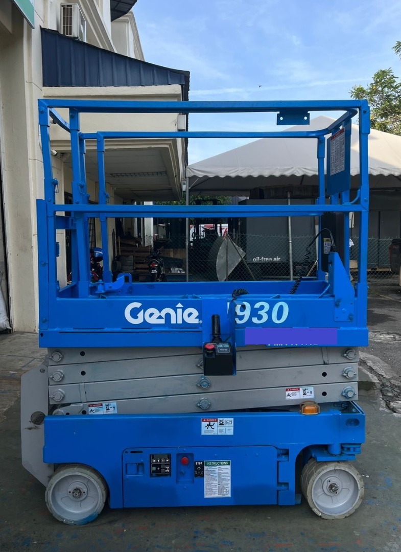 RENT SCISSOR LIFT (3m 16.15m), Services, Others on Carousell