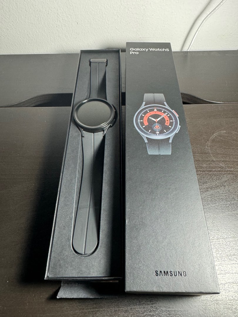 Samsung Galaxy Watch 5 Pro 45mm LTE Titanium Black Mobile Phones