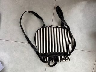 (Category: ) located in . Submitted by jyteh97 (Listing ID 1261012976, Image 1). Description: .