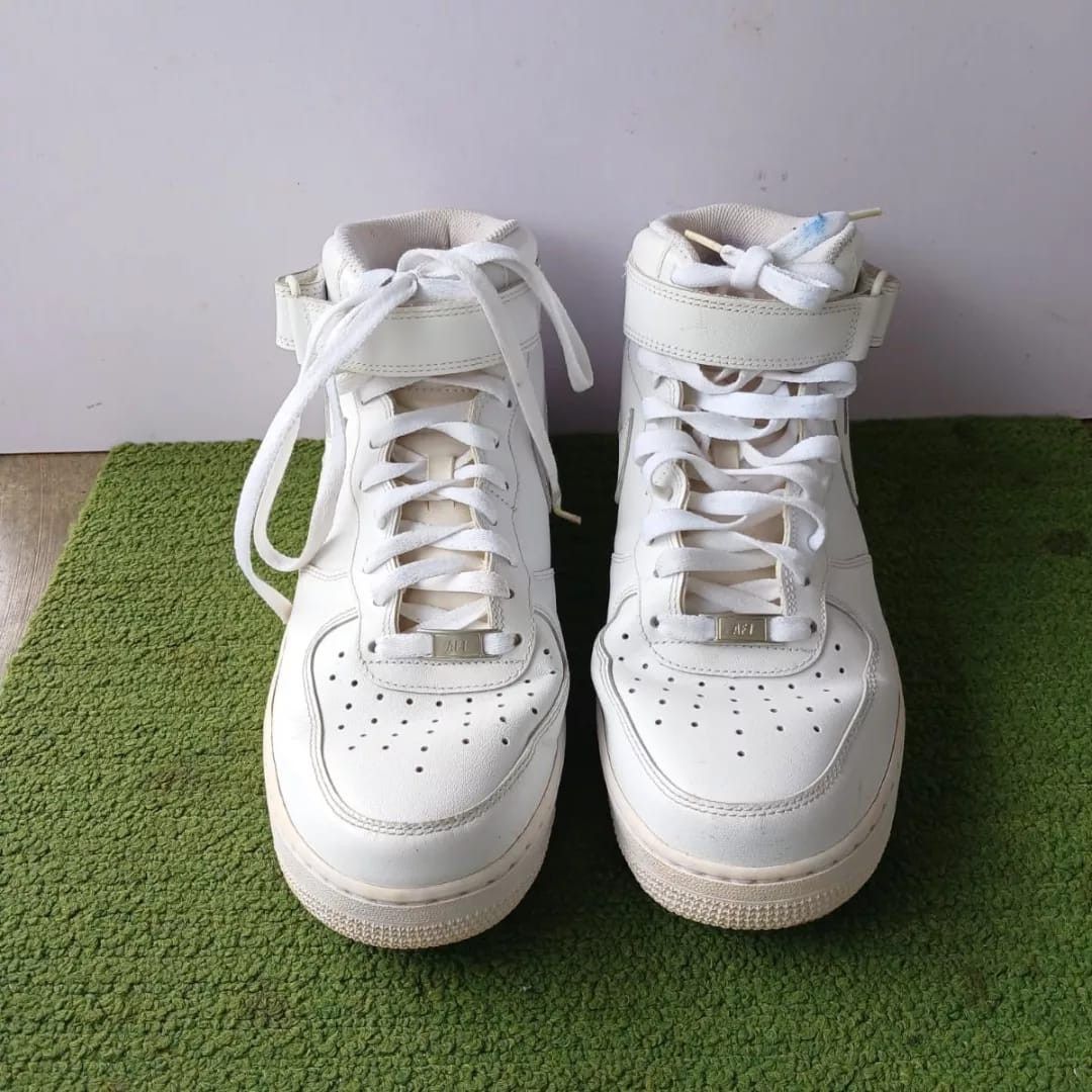 beli sepatu nike air force 1
