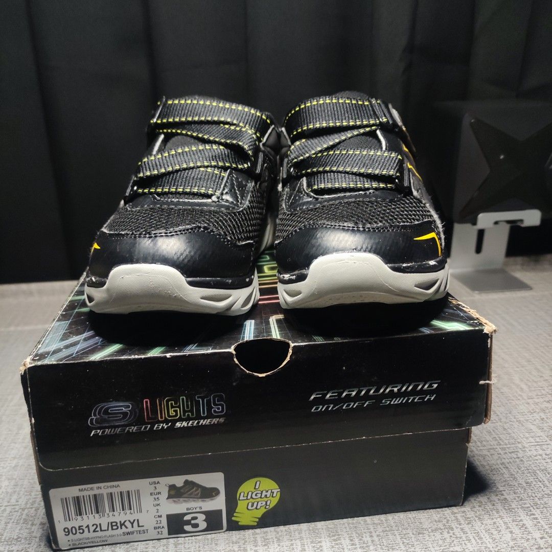 Skechers s lights cheap hypno-flash boys' light-up shoes