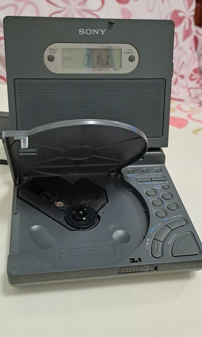 Sony FM/AM CD Clock Radio ICFCD1000, 音響器材, 可攜式音響設備 Carousell