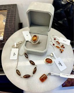 Vintage Amber Jewelry