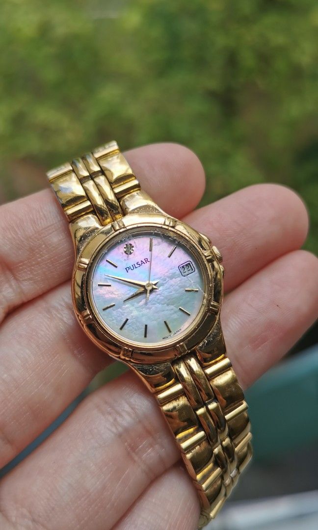 Pulsar women's hotsell gold watches