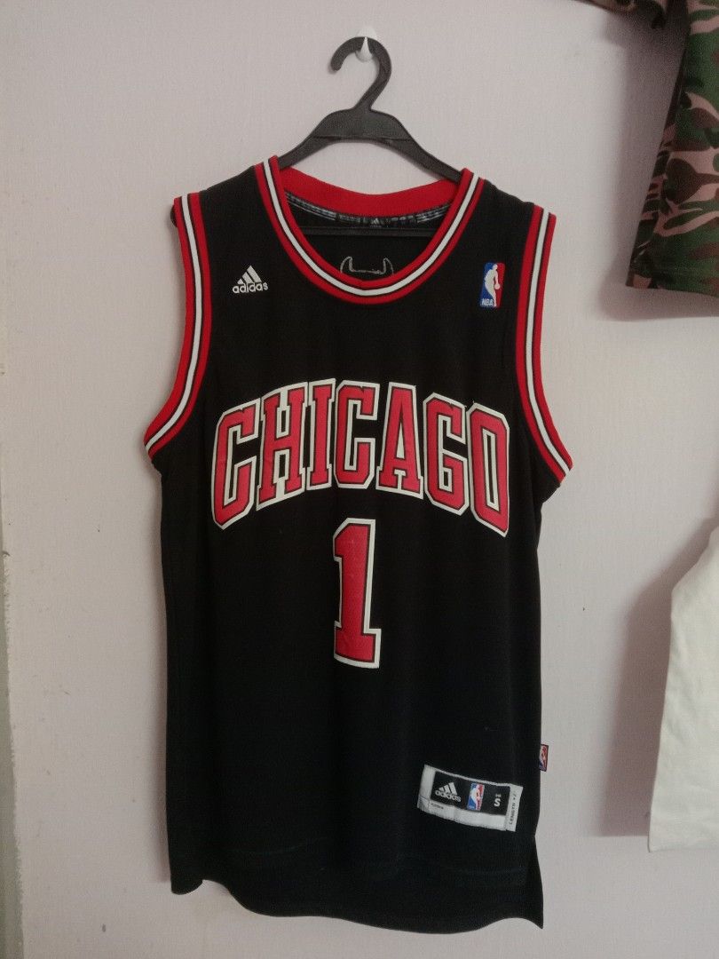 VINTAGE VTG CHICAGO BULLS NBA JERSEY SHORT SLEEVES DERRICK ROSE