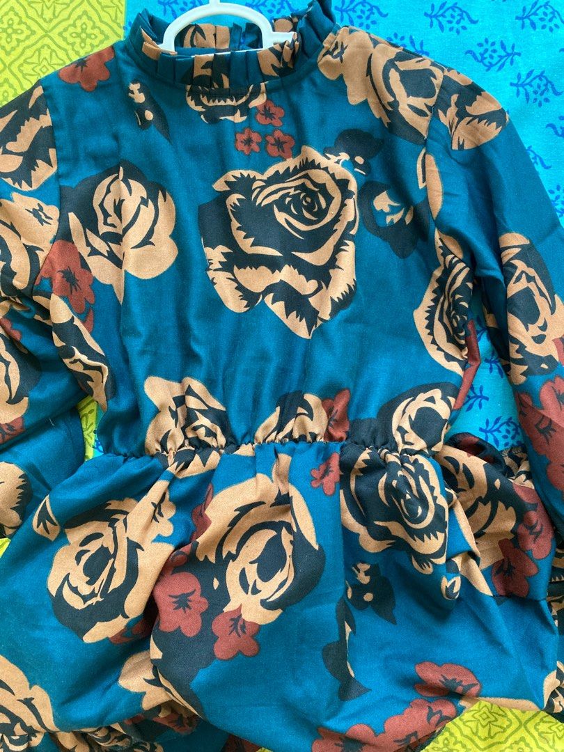Western wear shop women's clothing