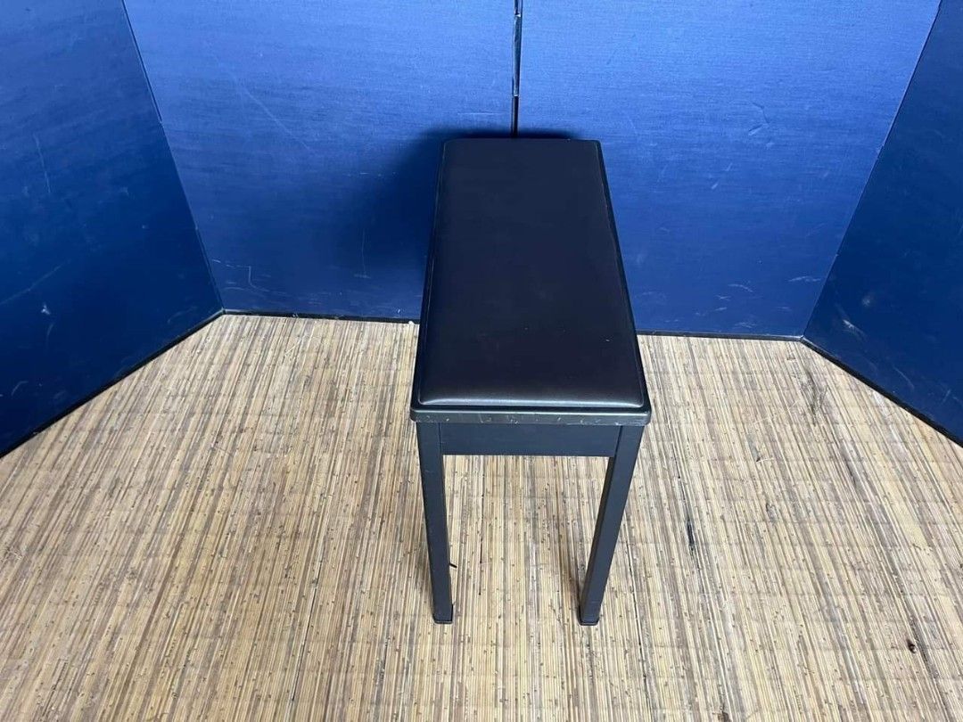 Yamaha Piano Chair, Furniture & Home Living, Furniture, Sofas on Carousell