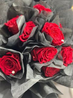 可議價 超大束永生花束 九朵紅玫瑰