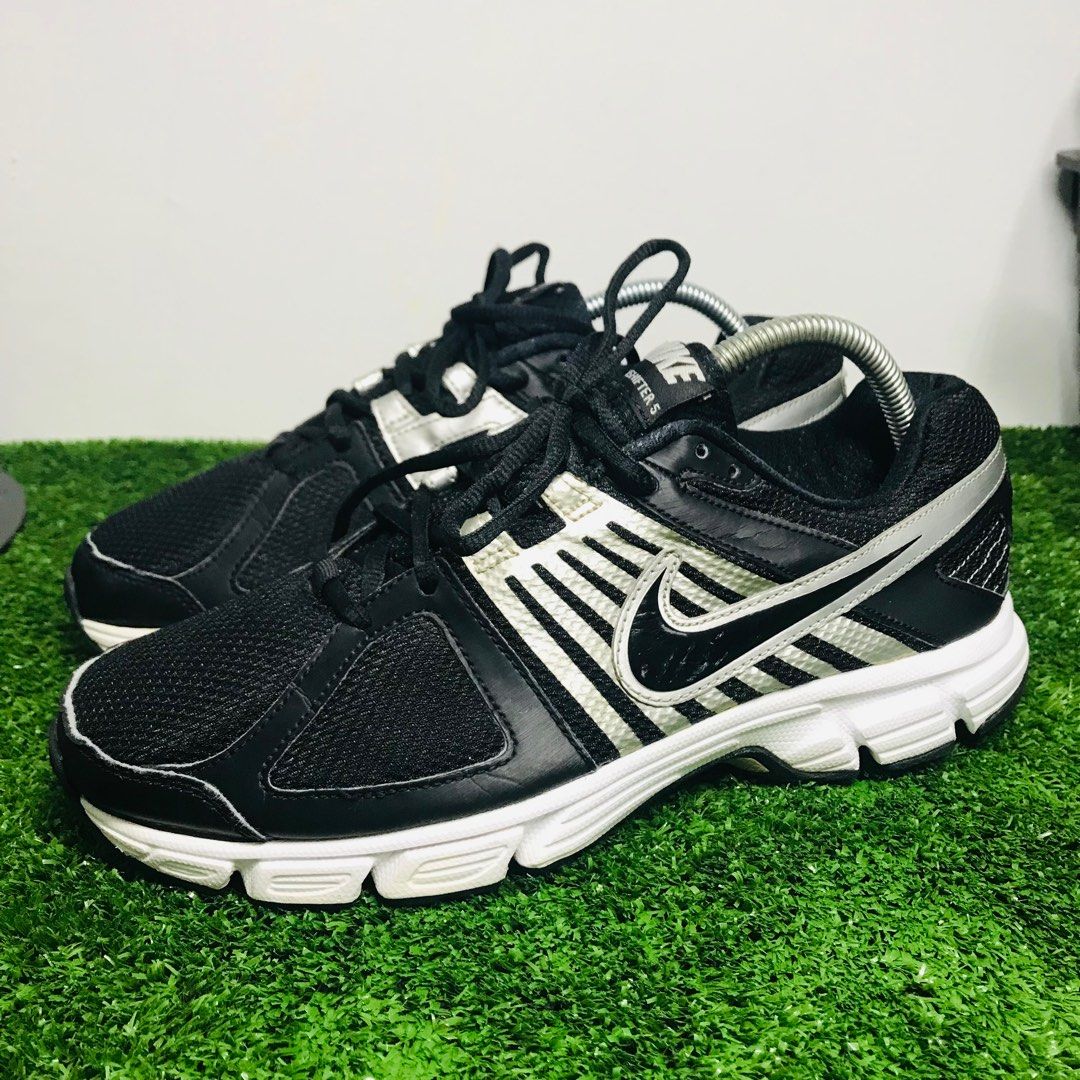NIKE DOWNSHIFTER USED ITEM BUNDLE SNEAKER JOGGING RUNNING