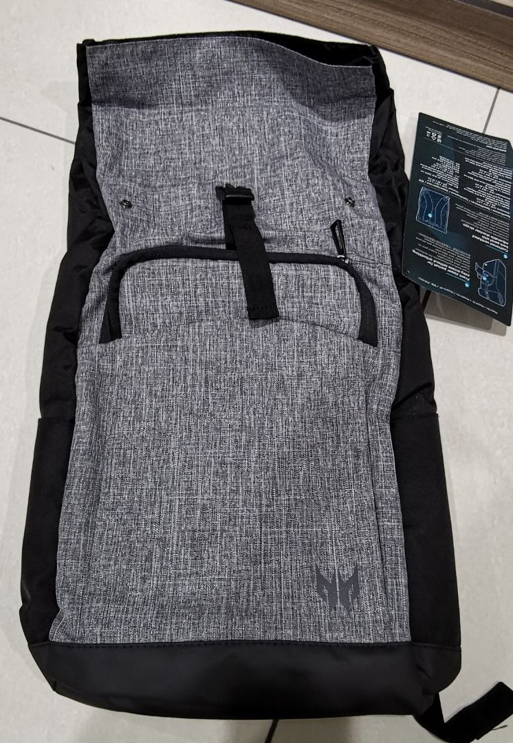 Acer predator hotsell rolltop jr