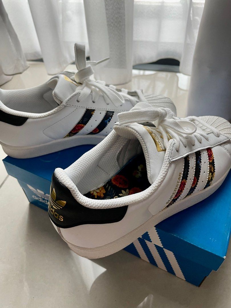 Adidas superstar floral shop stripes