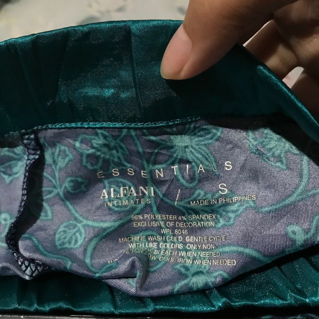 Alfani essentials sales