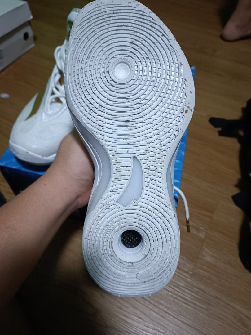 Gold and top white basketball shoes