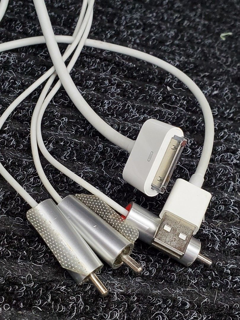 Apple RGB Component A/V Video Cable 30-pin for iPod/iPhone (Category: Cables & Chargers) located in Pasig City. Submitted by califinestcollectibles (Listing ID 1261160161, Image 1). Description: Apple RGB Component A/V Video Cable 30-pin for iPod/iPhone Used like new Selling as is Actual and detailed pictures posted For Pick.Up at One Oasis Condominium Ortigas Pasig Extension Also available for delivery at buyers expense.
