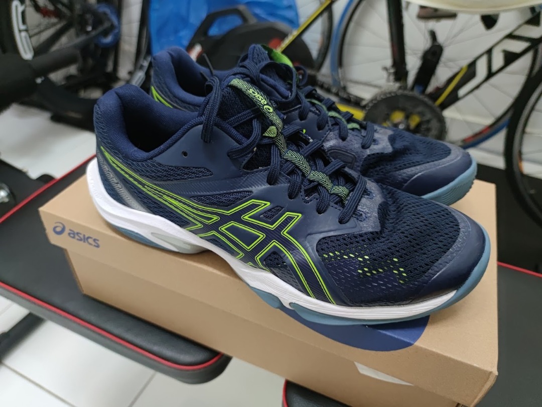 Kasut badminton cheap asics 2019