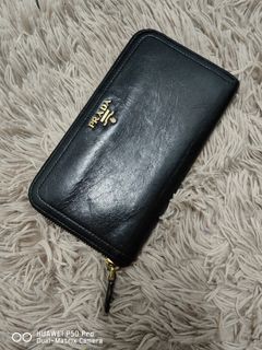 Louis vuitton double zip long Wallet premium gred, Women's Fashion, Bags &  Wallets, Purses & Pouches on Carousell