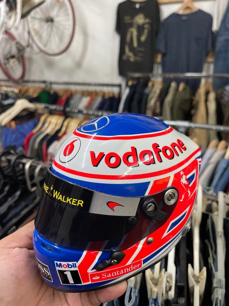 Jenson button mini helmet hot sale