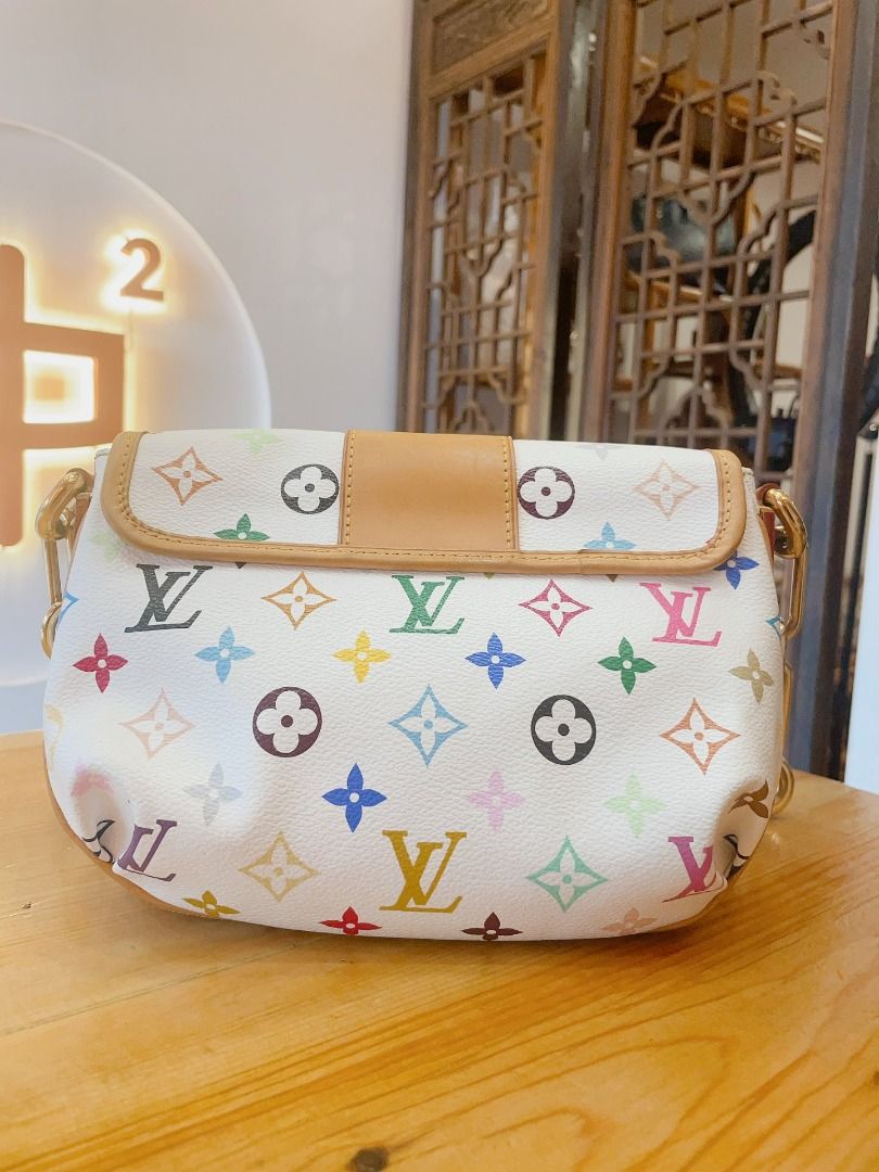 Beg bahu denim putih LV（🇲🇾吉隆坡）, Luxury, Bags & Wallets on