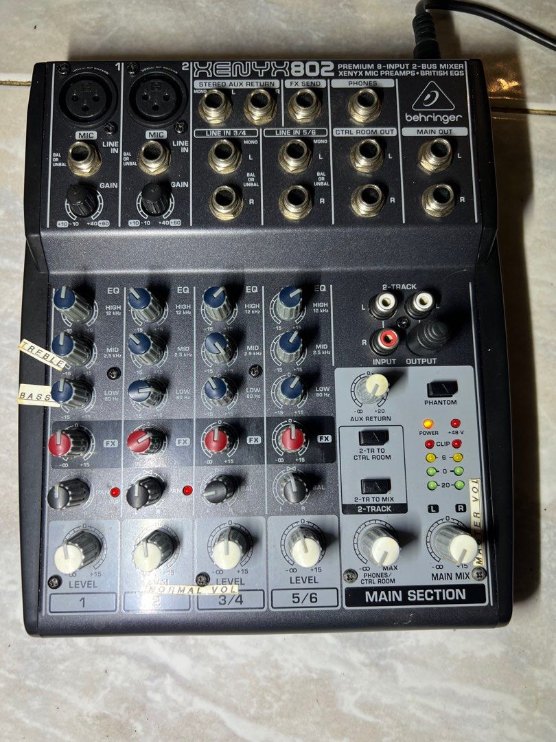 behringer xenyx 802 mixer, Hobbies & Toys, Music & Media, Musical